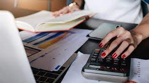 Self Assessment tax calculator in the uk