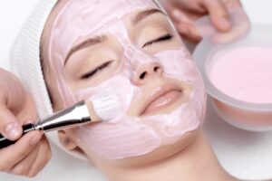Deep Cleansing Facial with Extraction in Dubai