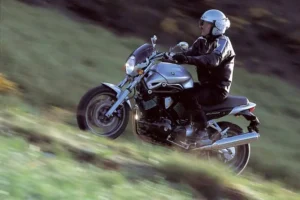 Yamaha BT1100 Bulldog