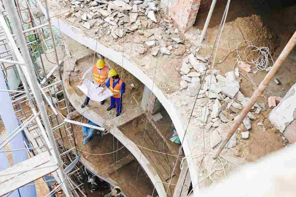 A building under renovation work