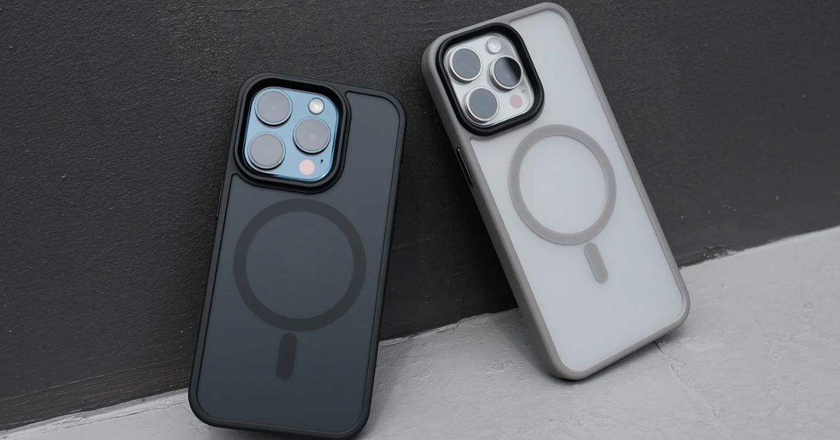 iPhone 15 back cover