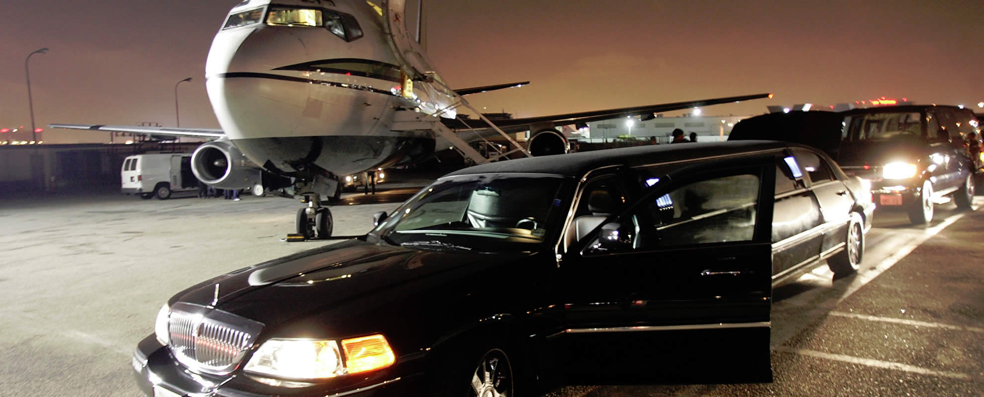luxury airport limo service